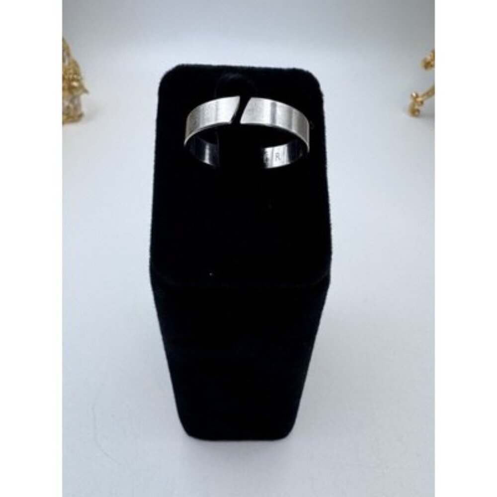 Vacier Exclusive Unisize Minimalist Ring In Silver Tone Adjustable